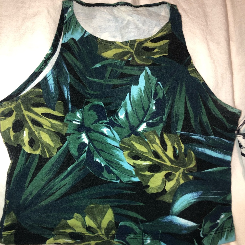 Small American apparel crop top